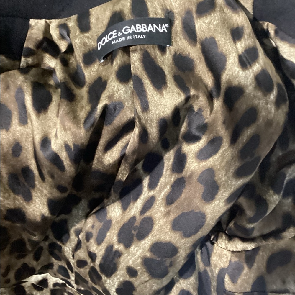 Dolce & Gabbana Black Trench Coat with Gold Embellishments - Picture 6 of 7